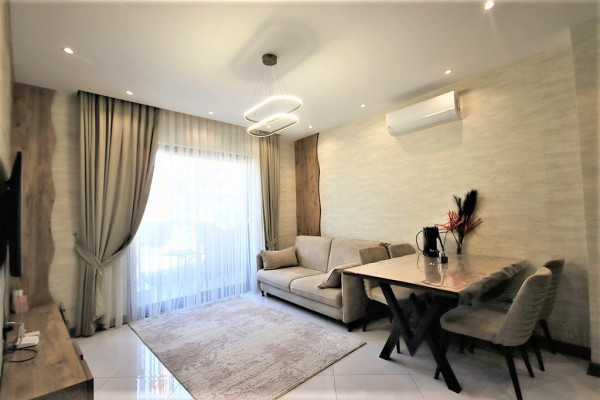 1+1 Apartment for Rent in a Complex with Full Amenities in Mahmutlar